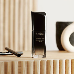 Sensai Foundations Glowing Base
