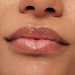M·A·Cximal Sleek Satin Lipstick In In The Clear